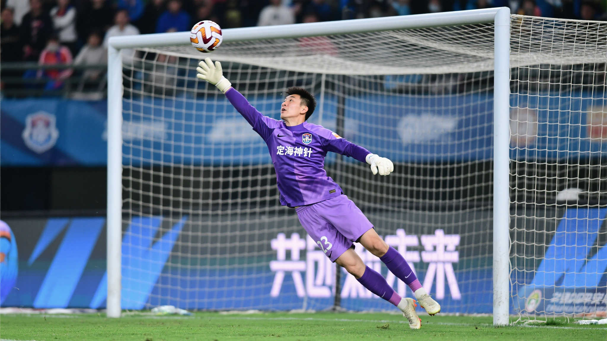 津媒:闫炳良接棒方镜淇表现稳健,津门虎门将组合顺利度过波动期 津媒:闫炳良接棒方镜淇表现稳健,津门虎门将组合顺利度过波动期